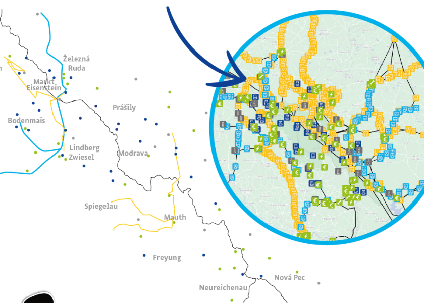 Eine Karte mit Verkehrspunkte des Grenzgebiets Niederbayern-Südböhmen-Pilsen sowie ein Ausschnitt von verschiedenen Verkehrs- und Einrichtungssymbolen (ähnlich wie Google-Maps)