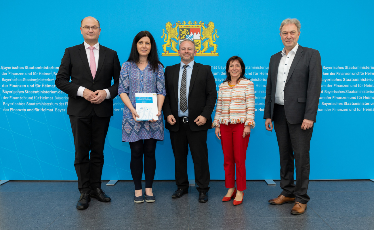Heimatminister Albert Füracker mit Vertretern der Volkshochschule Kreis Kronach e.V.