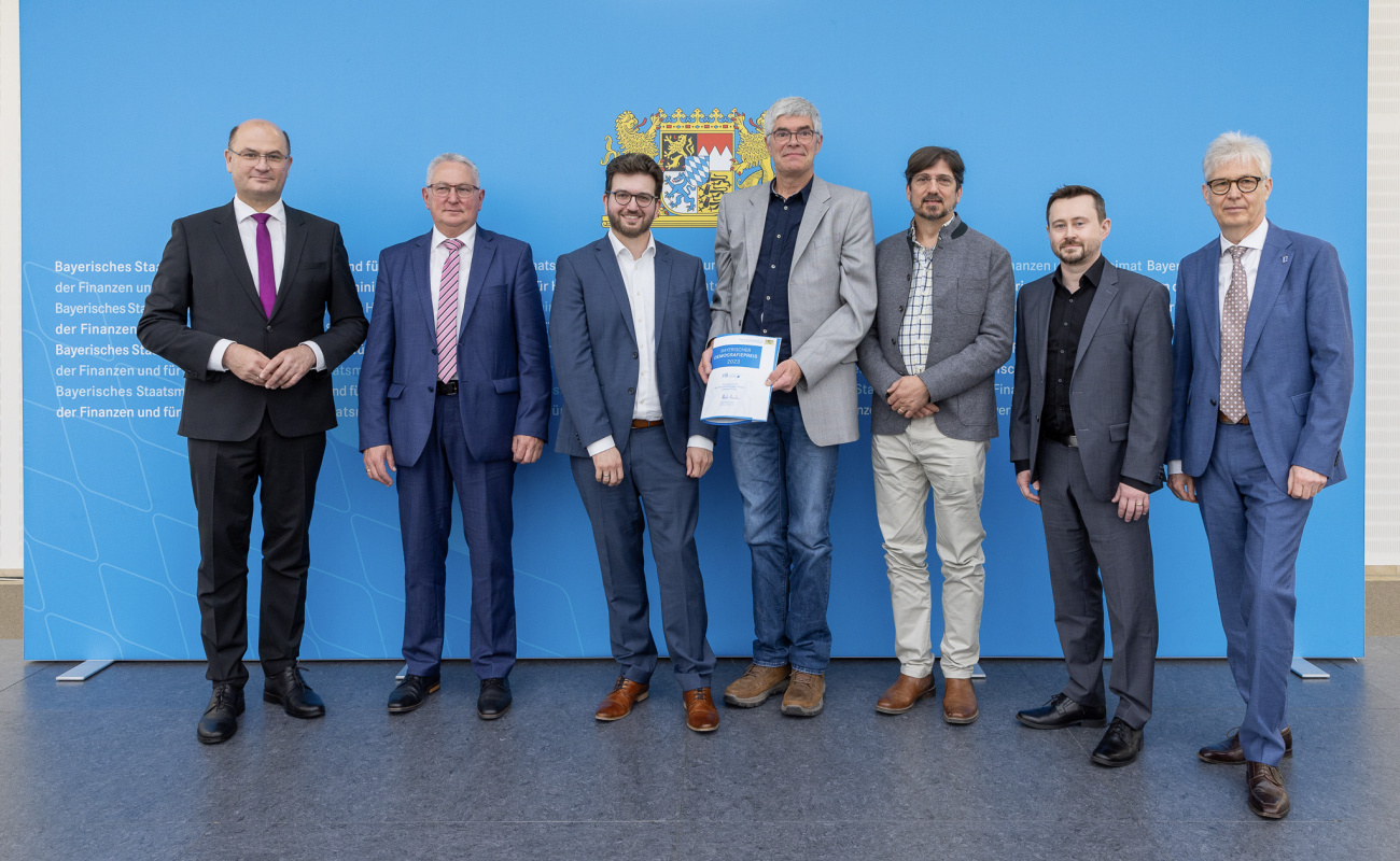 Heimatminister Albert Füracker mit Vertretern des Campus GO eG