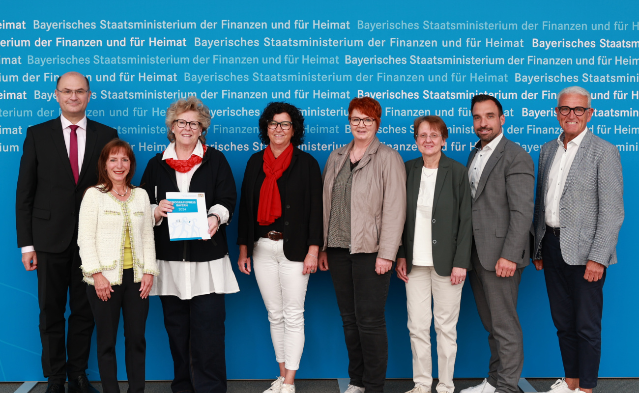 Heimatminister Albert Füracker mit Vertreterinnen des Caritasverbands für den Landkreis Rhön-Grabfeld e.V.