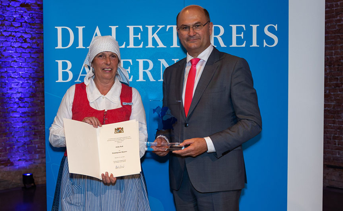 Heimatminister Albert Füracker mit Hilde Ruß