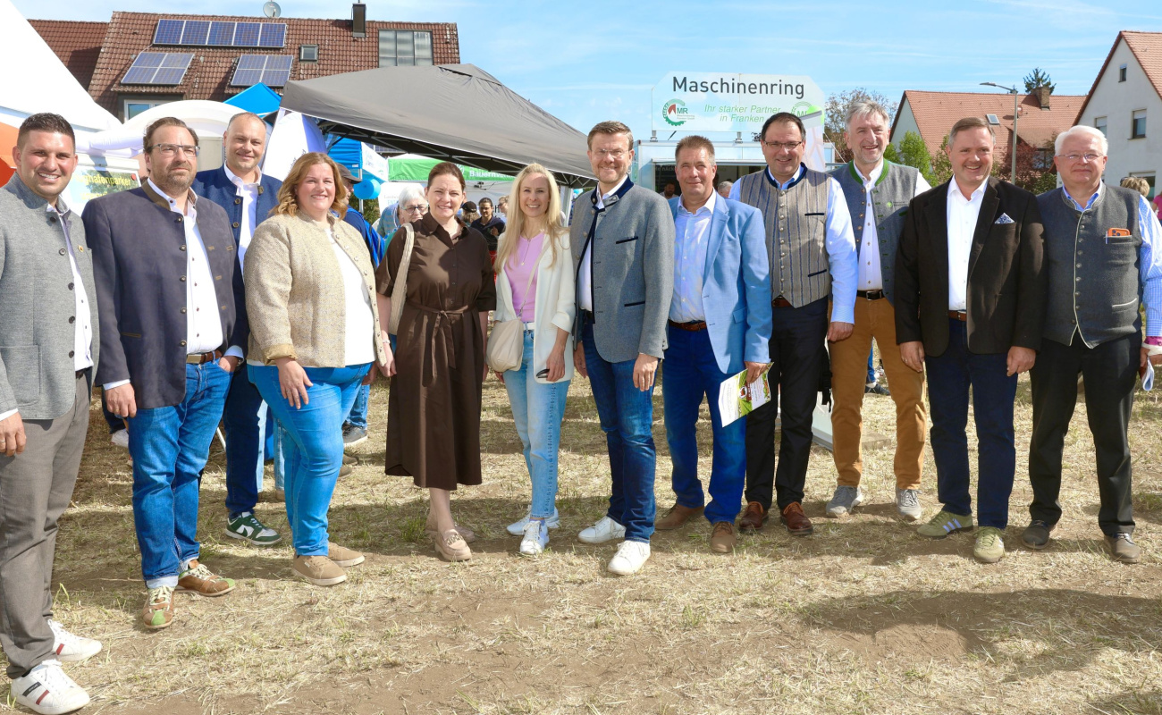 Heimatstaatssekretär Schöffel beim Tag der offenen Tür im Knoblauchsland