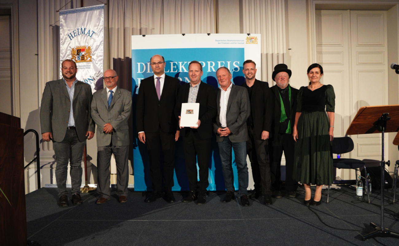 Heimatminister Füracker mit Mauke - die Band