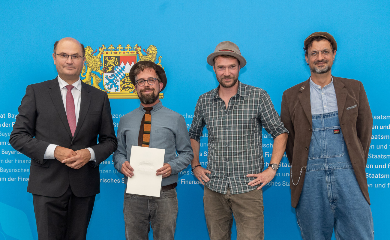 Heimatminister Albert Füracker und Die Original Bauernsfünfer