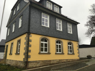 Ehemalige Schule in Steinwiesen