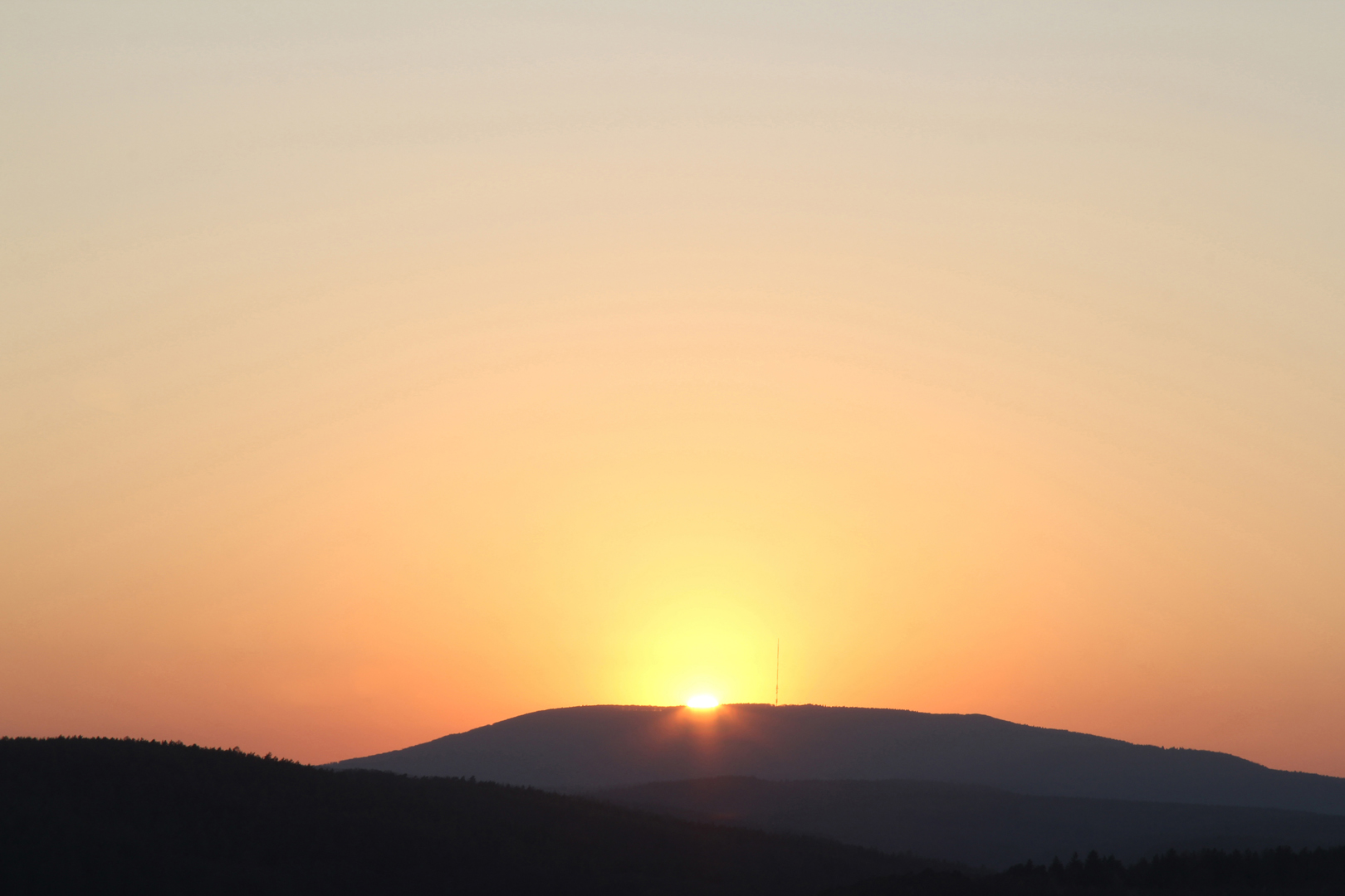 Kreuzberg mit Sonnenuntergang