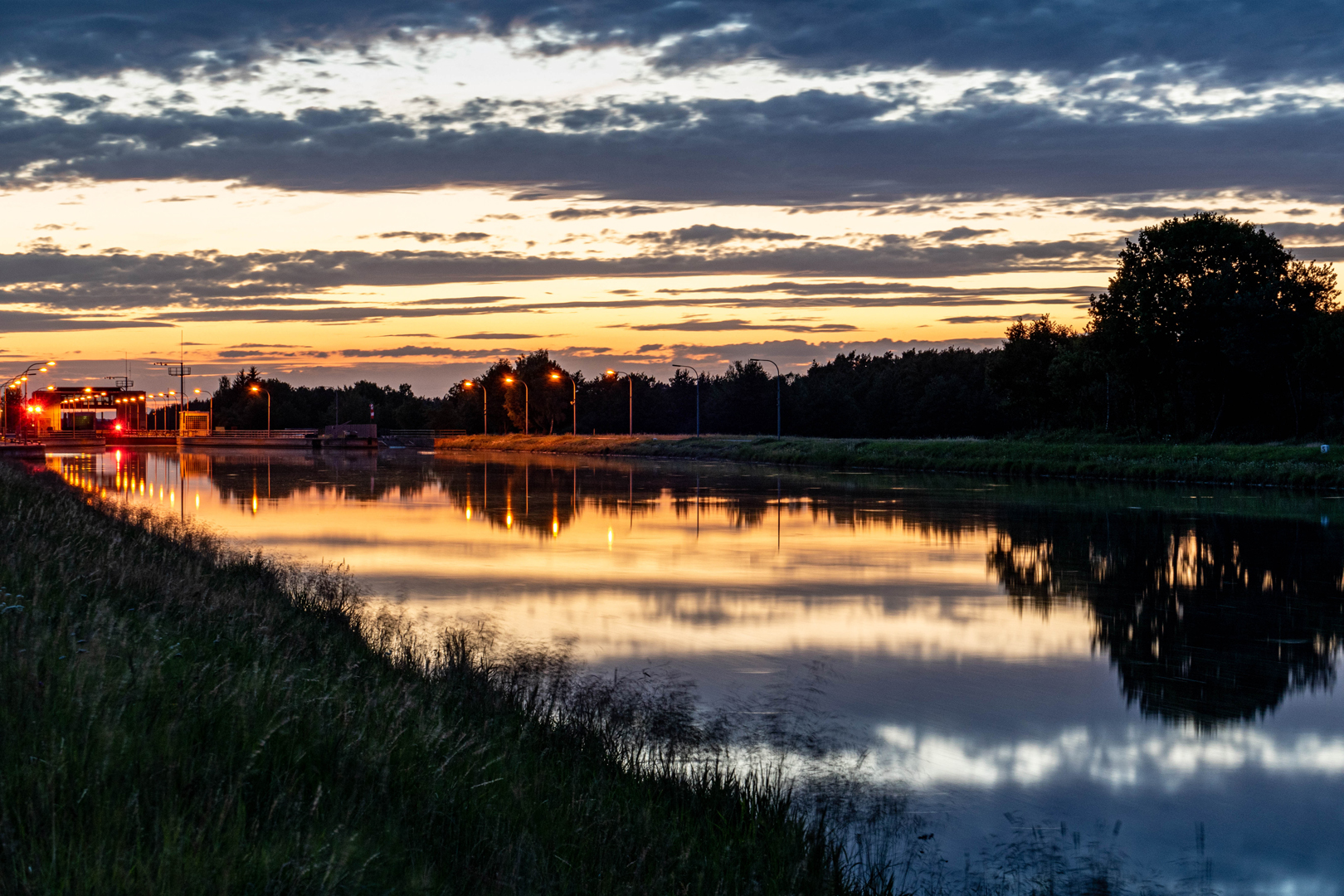 Schleusen entlang des Main-Donau-Kanals