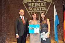 Heimatminister Albert Füracker und Kunstministerin Prof. Dr. med. Marion Kiechle prämieren 100 Heimatschätze
